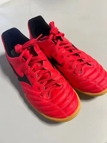 새상품급 MIZUNO 미즈노 모나르시다 네오 24cm 풋살화