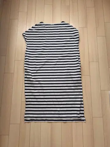 HELLY HANSEN 프렌치 슬리브 원피스