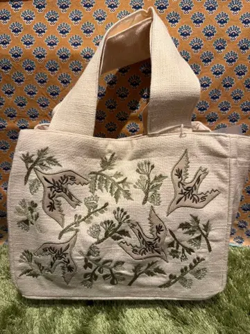 도쿄 칸칸 새 자수 토트백 새상품