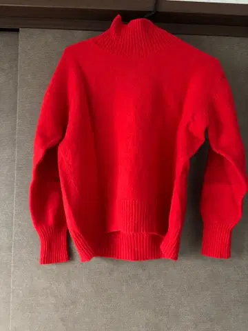 빨간색 니트 스웨터 사이즈 38
