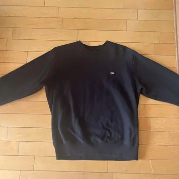 FRC 로고 블랙 크루넥 트레이닝복