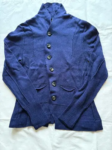 복화술사 가디건