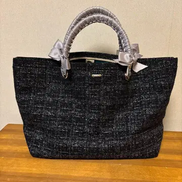 Le creative 트위드 토트백