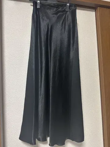 plage 리암 새틴 스커트