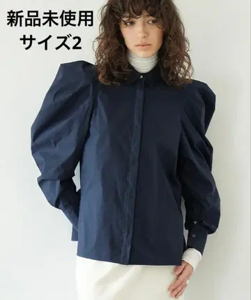 클라네 TUCK SHOULDER SHIRT