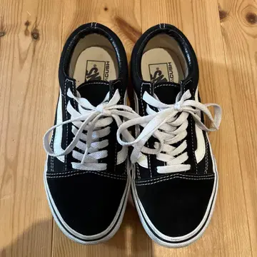 VANS 울트라쿠쉬 블랙/화이트
