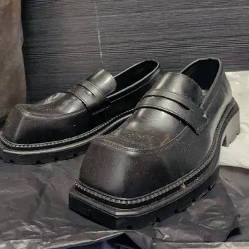 블랙 통굽 로퍼풍 신발