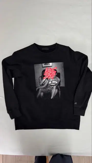 GOD SELECTION XXX 블랙 맨투맨