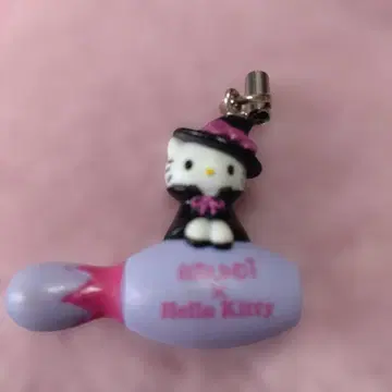 ROUND1 x Hello Kitty 스트랩