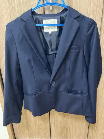 로페피크닉 네이비 테일러드 자켓 사이즈 38