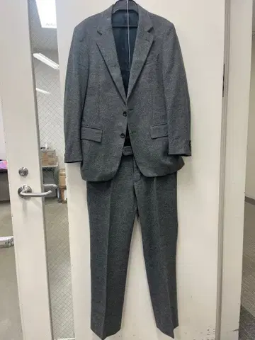 vernuccia international gallery beams 수트