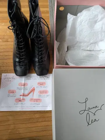 졸업식 Launa lea 블랙 레이스업 부츠 23