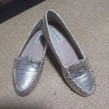 스티브 매든 골드 로퍼 새상품급