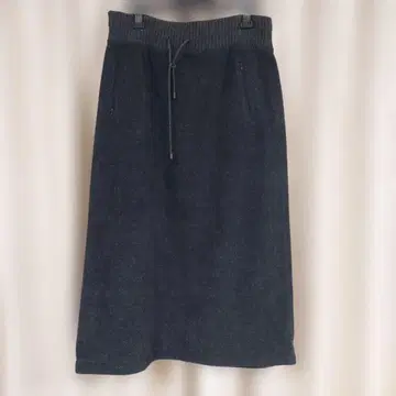 다크 그레이 롱 스커트 허리 리브 포함