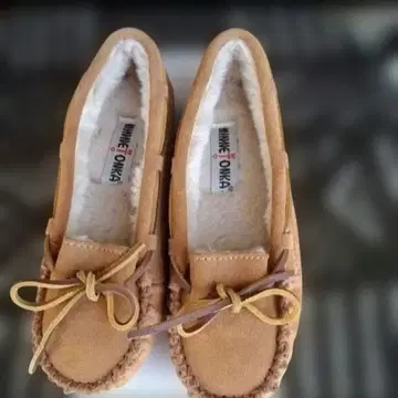 미네통카 새상품 보아 모카신 CIN 23cm