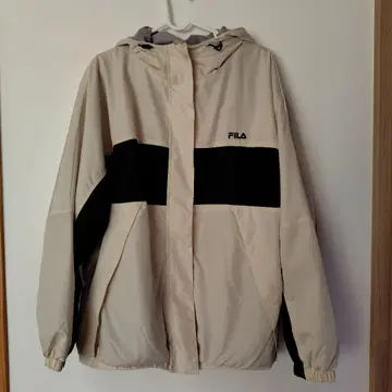 FILA 후드 부착 점퍼