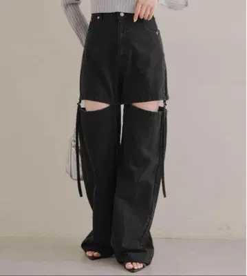 Chico 사이드 벨트 슬릿 데님 M 사이즈