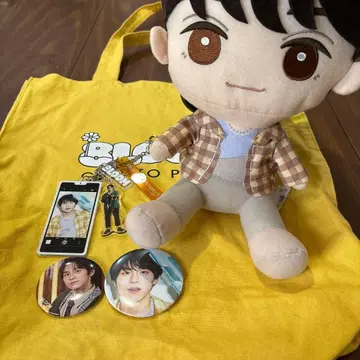 야마시타 코우키 BLOOM 젤라피케 토트 봉제 인형 캔뱃지 아크릴 키링