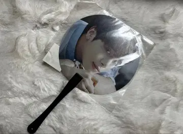 SHINee 종현 the letter 부채 B jonghyun