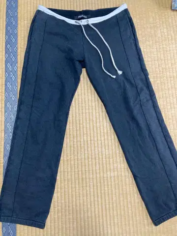 레어 페달아데 스웨트 팬츠