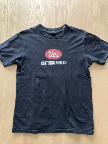 UES/웨스 UES 로고 프린트 T셔츠 블랙