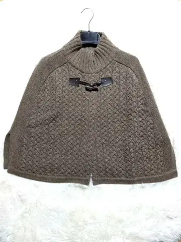 브라운 케이블 니트 판초