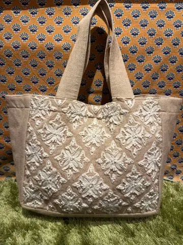 도쿄칸칸 자수 토트백 새상품