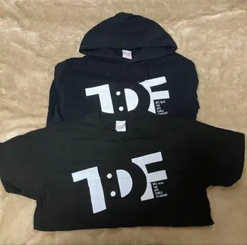 모모이로 클로버 Z 후드티 & T셔츠 세트 M 사이즈