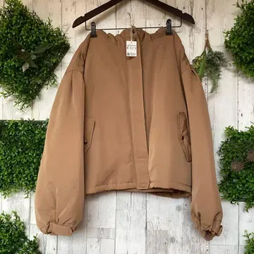 평평하게 놓음 가슴 너비 74 소매 폭 29