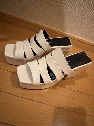 EMODA 디스토션 탱크 샌들