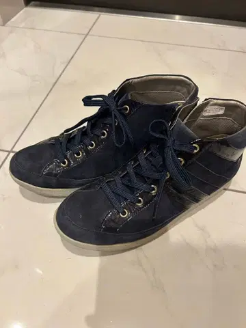 REGAL 네이비 스웨이드 하이컷 스니커즈