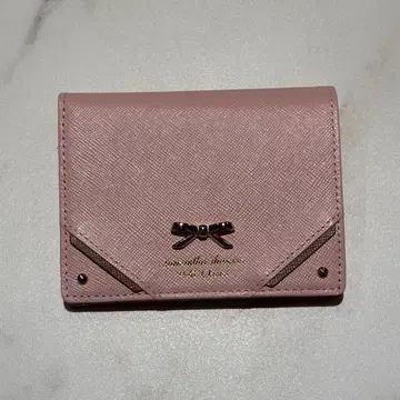 Samantha Thavasa Petit Choice 디자인의 미니 지갑