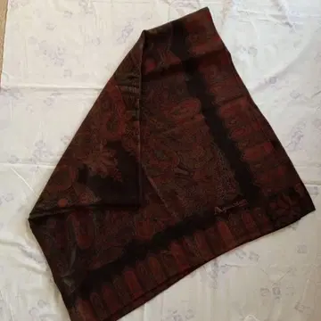 Aquascutum 다크 브라운 대형 스톨