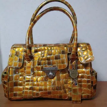 COCCO FIORE 오렌지 크로커다일풍 핸드백