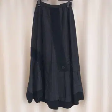 미사용 E-clat 블랙 플레어 스커트