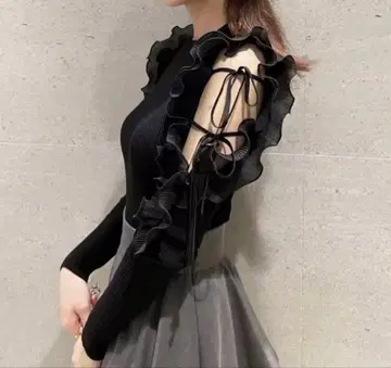 SNIDEL 프릴 슬리브 니트 풀오버