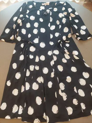 슈퍼 뷰티 비쥬 부착 원피스 44