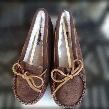 미네통카 새상품 보아 모카신 초코 24cm