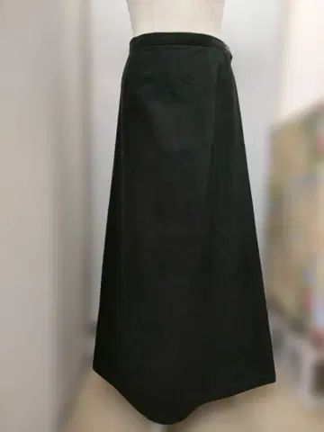 에네스베 롱 스커트 블랙 택 없음