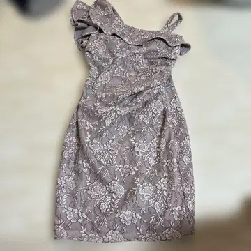 dazzy store 꽃무늬 레이스 타이트 원피스 핑크 베이지 계열 M