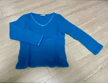 파랑 그라데이션 긴팔 니트 스웨터 M 사이즈