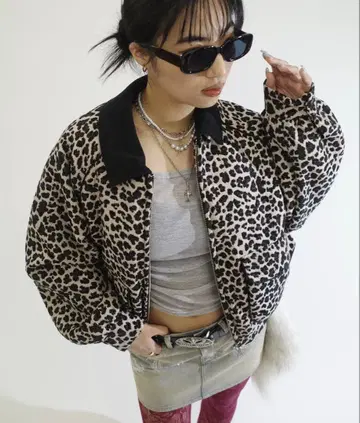 레오파드 무늬 봄버 자켓