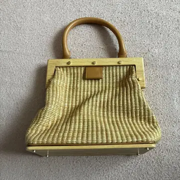 베이지 스트로우 핸드백