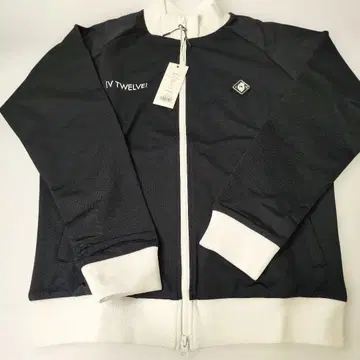 택 포함 미사용 새상품 V12 x LEON 콜라보 자켓
