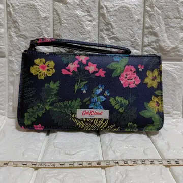 [ 새상품 ] Cath Kidston 플라워 프린트 장지갑