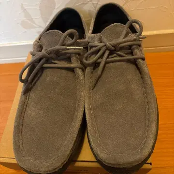 그레이 스웨이드 모카신 신발