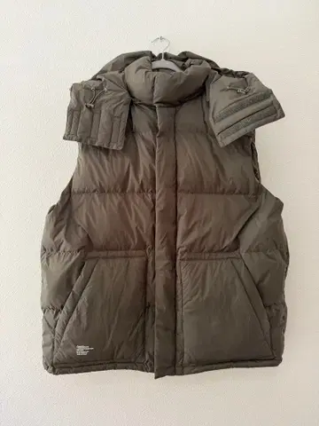 FRESH SERVICE 다운 베스트 올리브 그린