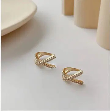 골드 크로스 디자인 이어커프