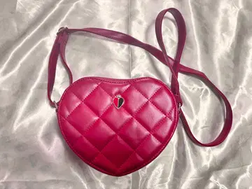 홍콩 디즈니 앨리스 하트의 여왕 백