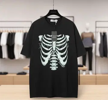 스켈레톤 프린트 오버 사이즈 T셔츠 새상품 짧은 기장